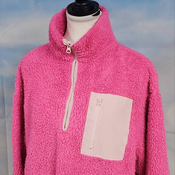 CROWN & IVY | FAUX FUR OVERSIZED QUARTER ZIP WOOBIE PULLOVER - … - Picture 12 of 16